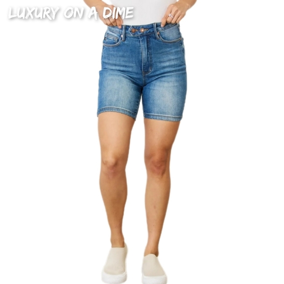 Judy Blue Tummy Control High Rise Retro Double Button Waist Denim Jean Shorts - Picture 1 of 13